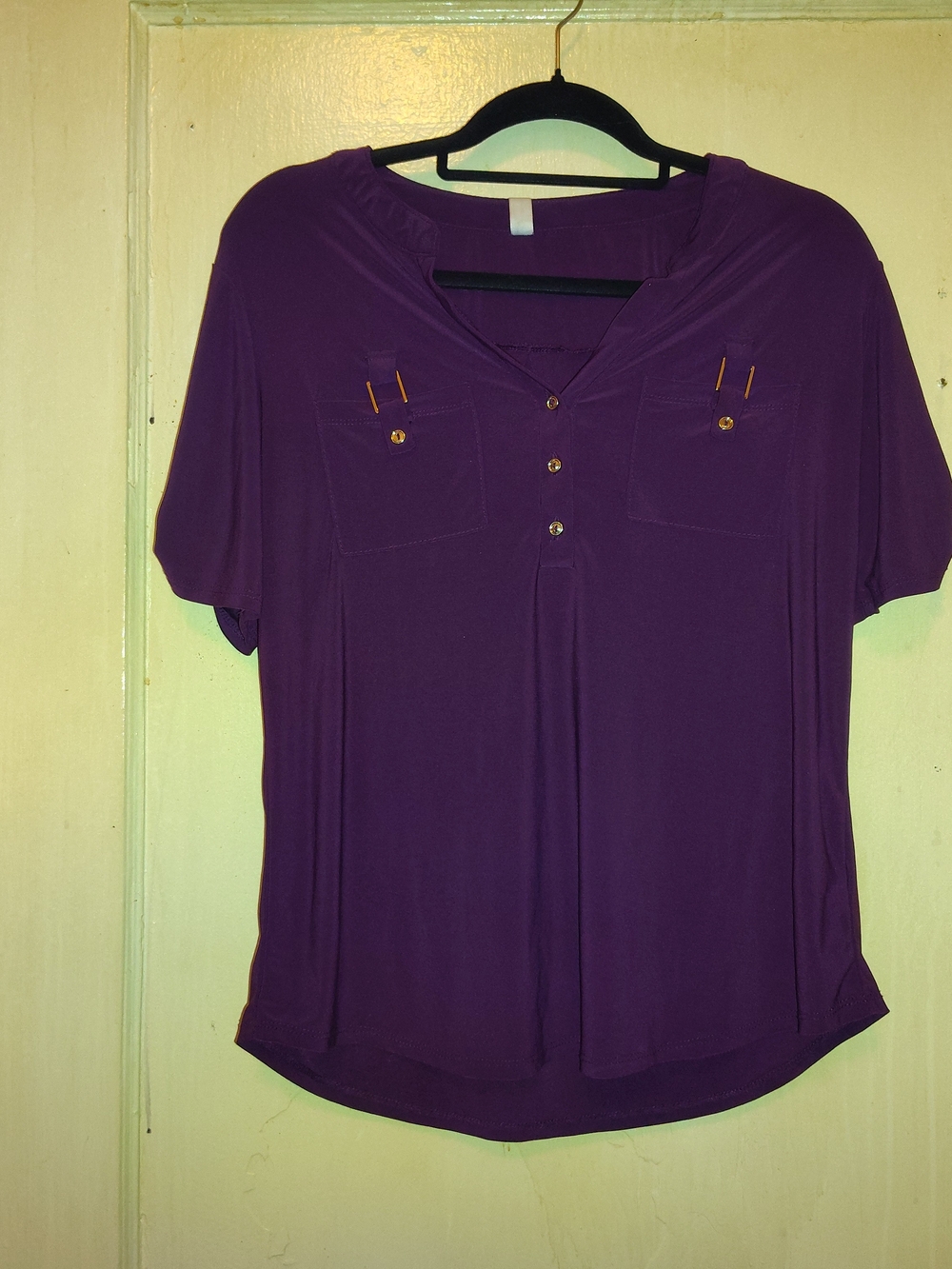 PerSeption Concept Purple Short Sleeve V-Neck Pocket Top